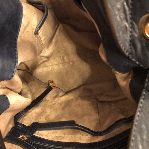 Michael Kors Uptown Astor Handbag - Picture 4 of 10